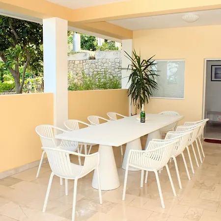 Gojko Apartman *